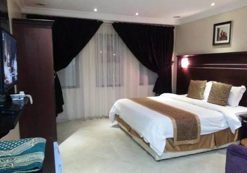 Lavona 2 Hotel Apartments