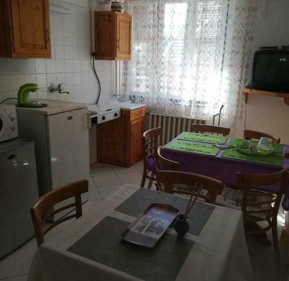 مبيت وإفطار Székely Szállás