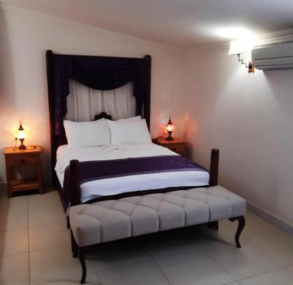 Central Park Otel Adult Only