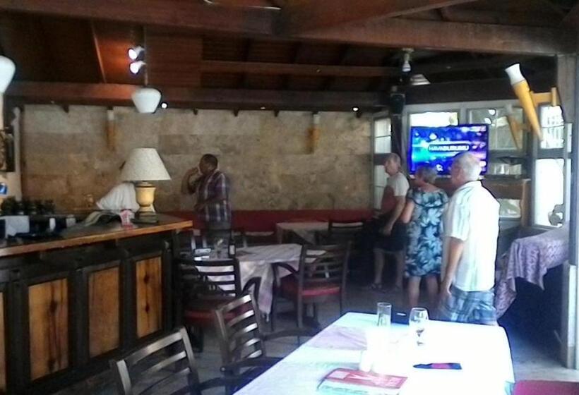 Central Park Otel Adult Only