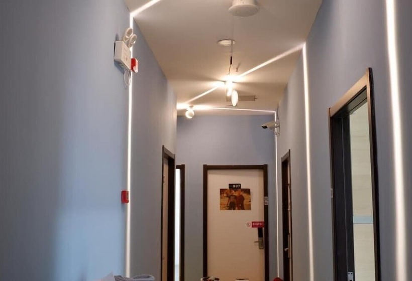 East Station International Youth Hostel