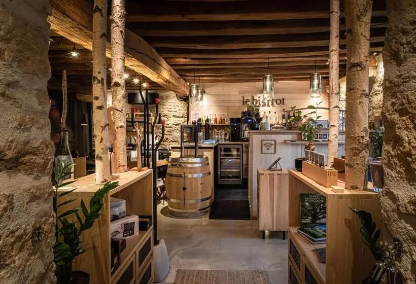 Hotelli Le Domaine Des Prés Verts Suites & Chambres Avec Jacuzzi Privatif à Châteauneuf