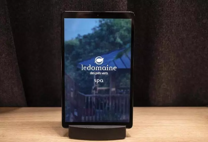 Hotelli Le Domaine Des Prés Verts Suites & Chambres Avec Jacuzzi Privatif à Châteauneuf