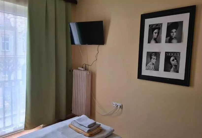 Hotelli Oroszlán Szigetvár