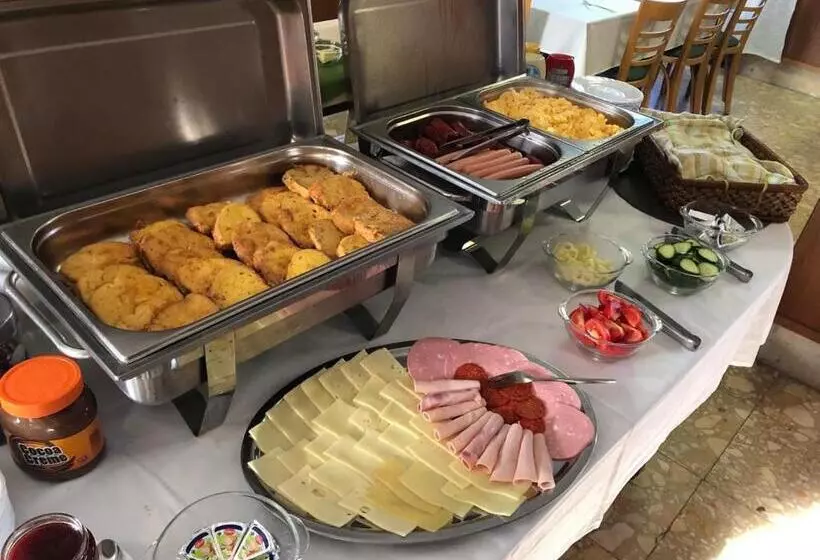 Hotelli Oroszlán Szigetvár