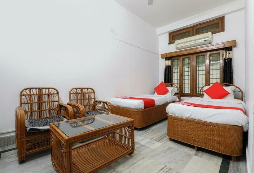 فندق Oyo 70029 Super Star Lodge