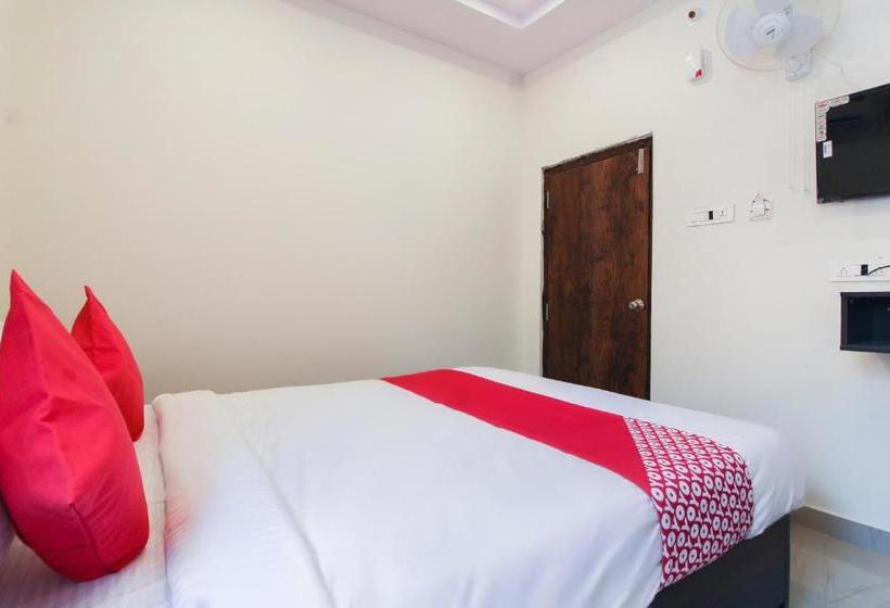 בית מלון כפרי Oyo 70127 Delight Residency