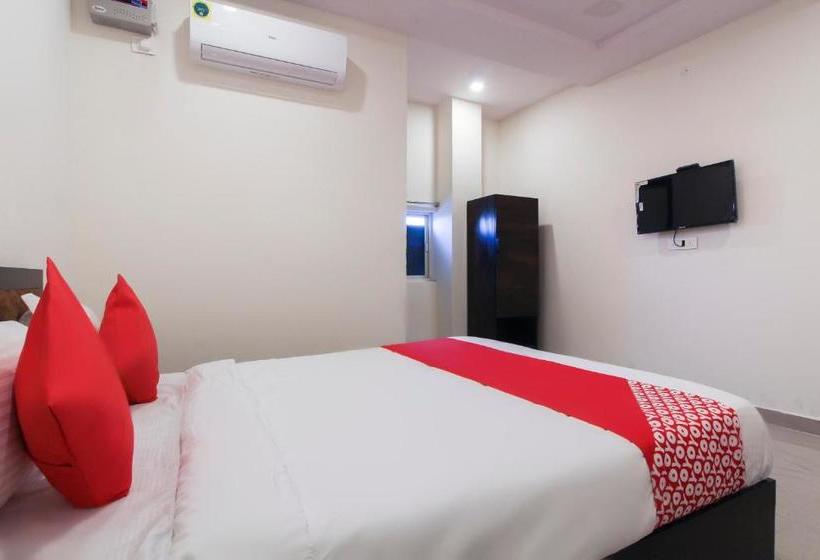 בית מלון כפרי Oyo 70127 Delight Residency