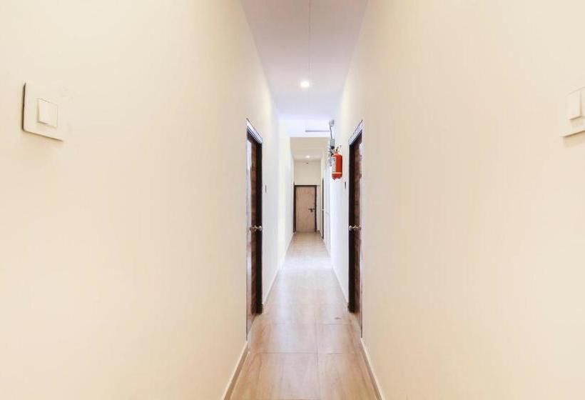 בית מלון כפרי Oyo 70127 Delight Residency