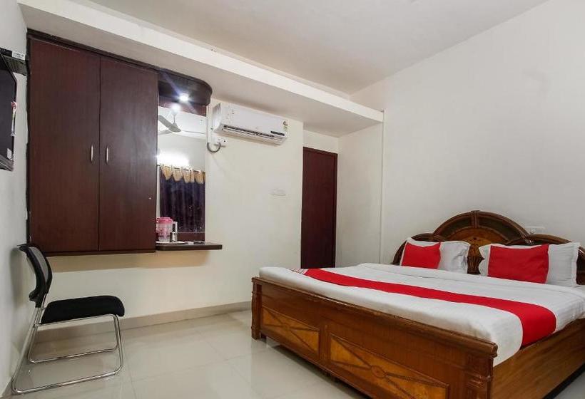 Hotel Oyo 71299 Sophia Inn