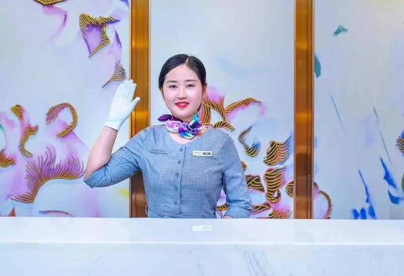 Lavande Hotels·chongqing Longtoushi North Railway Station