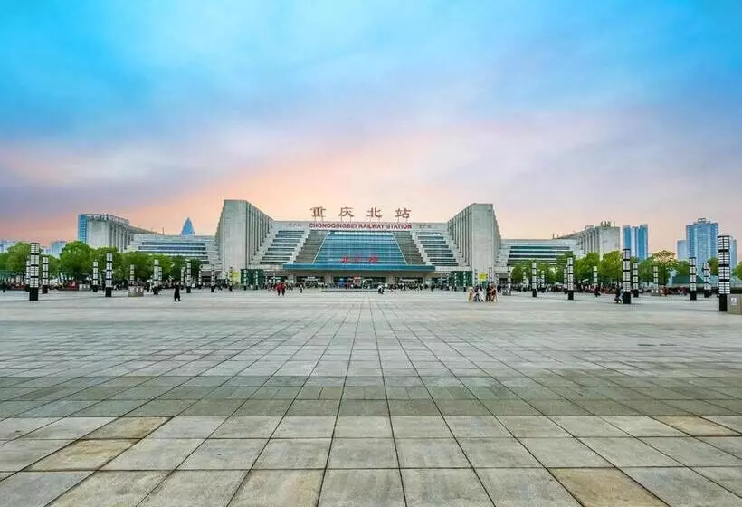 Lavande Hotels·chongqing Longtoushi North Railway Station