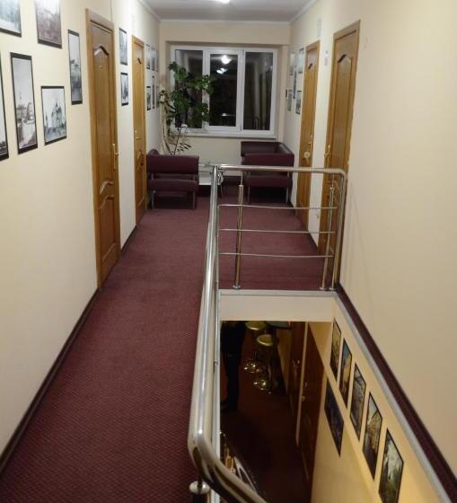 پانسیون Burger Plus Inn