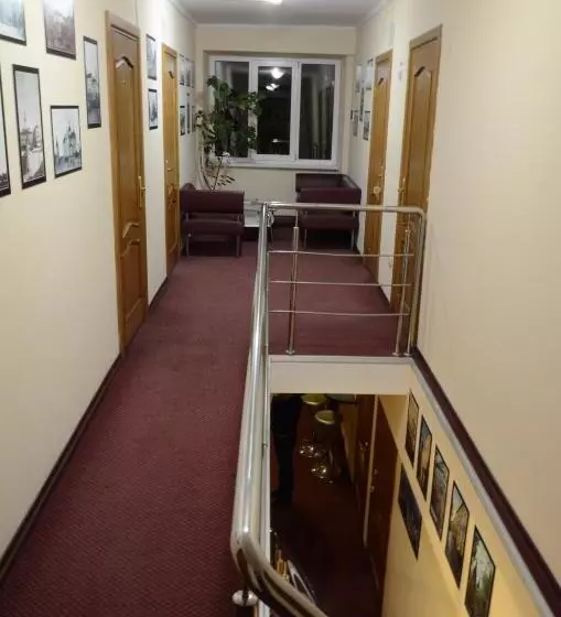 پانسیون Burger Plus Inn