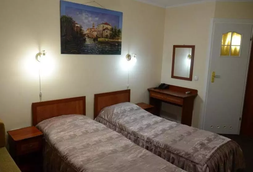 پانسیون Burger Plus Inn