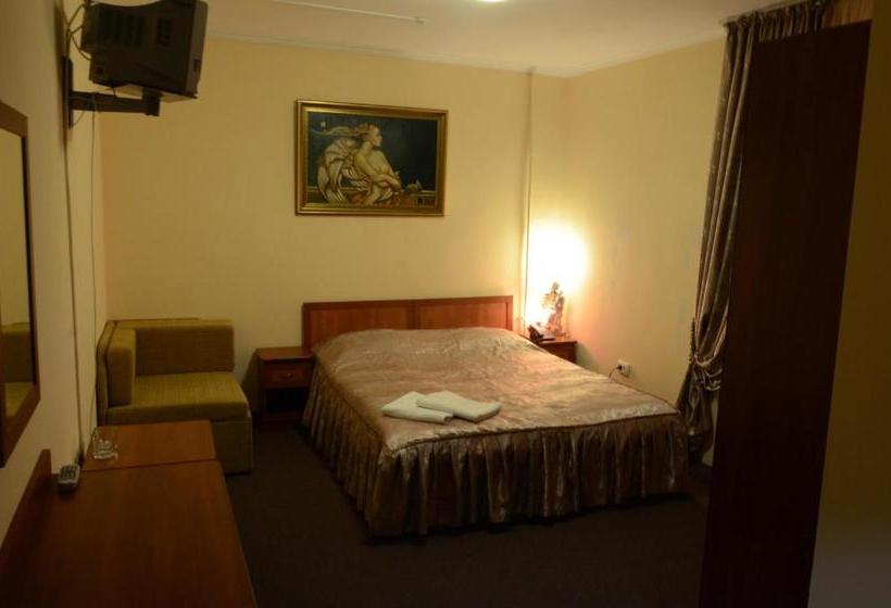 پانسیون Burger Plus Inn