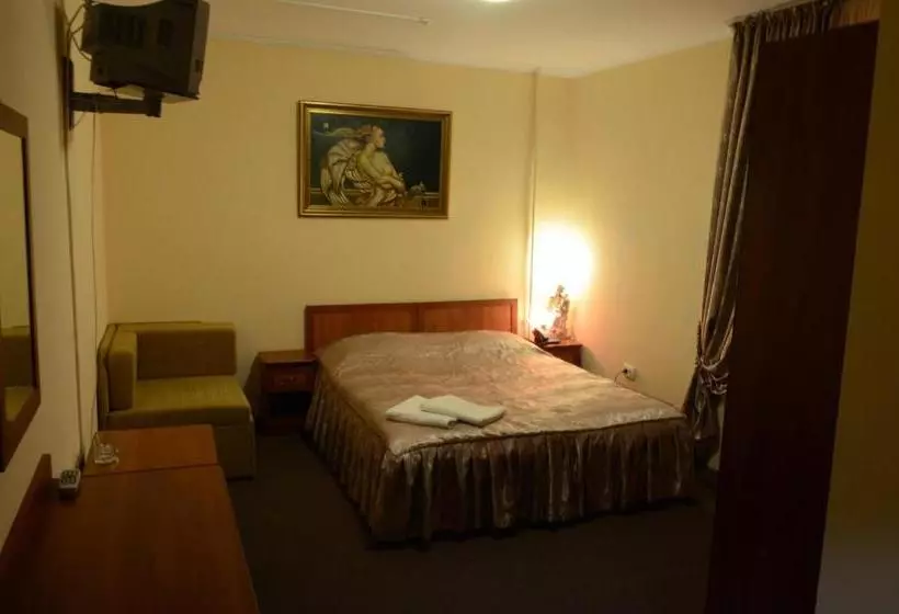 پانسیون Burger Plus Inn