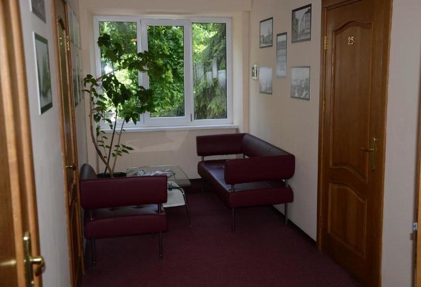 پانسیون Burger Plus Inn