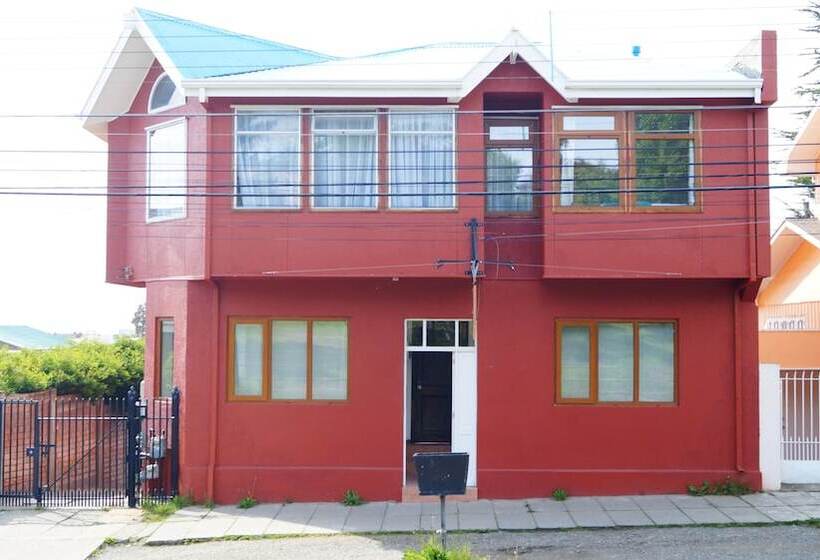 فندق صغير Haiken Hostal