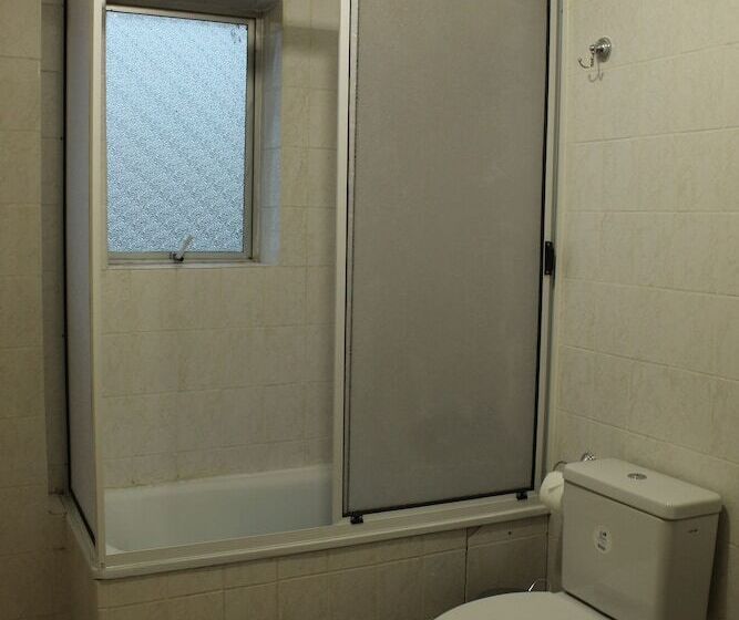 فندق صغير Haiken Hostal