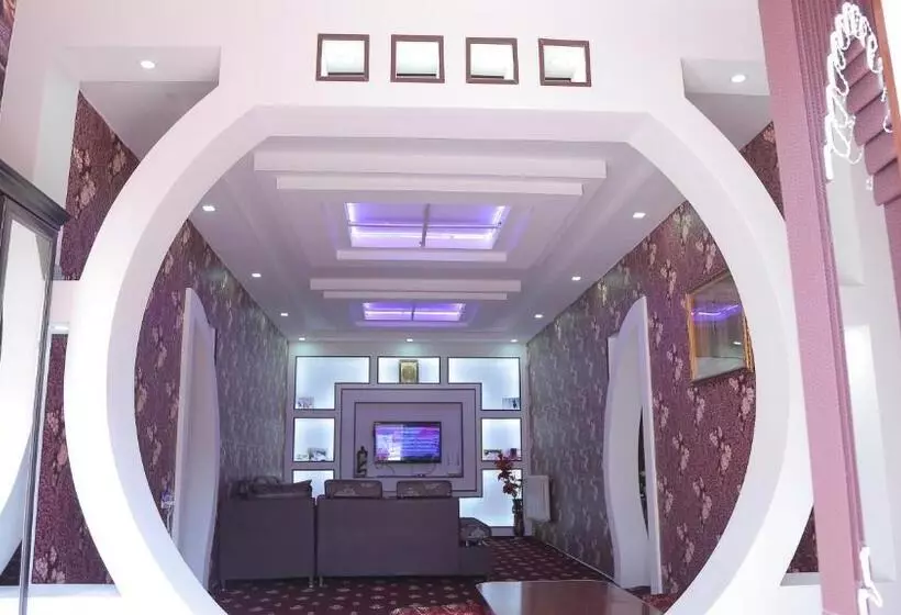 تختخواب و صبحانه Mironshox Guest House