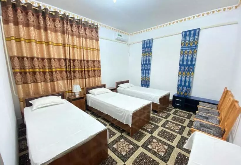 تختخواب و صبحانه Mironshox Guest House