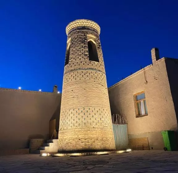 تختخواب و صبحانه Mironshox Guest House