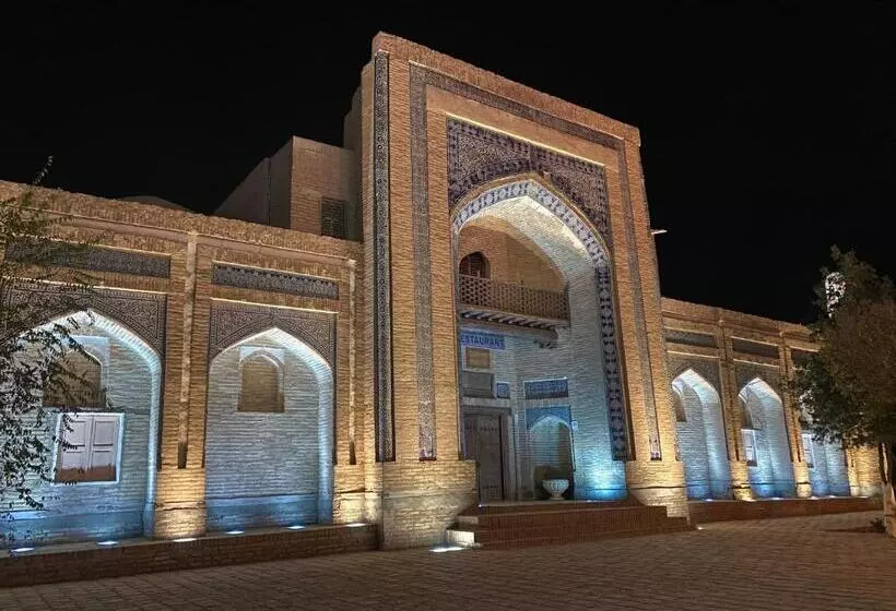 تختخواب و صبحانه Mironshox Guest House