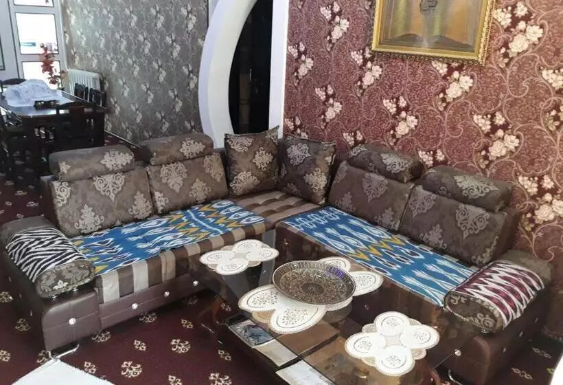 تختخواب و صبحانه Mironshox Guest House