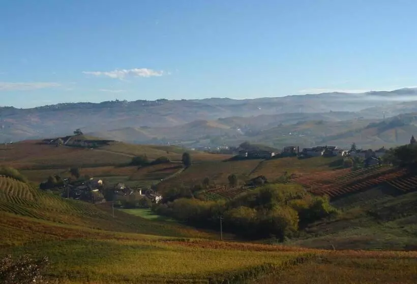 هتل Agriturismo Erbaluna