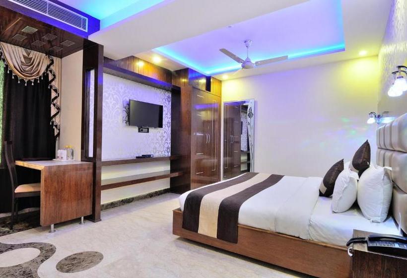 בית מלון כפרי Crystal Ganga Heights - 1.5 Km From Har Ki Pauri