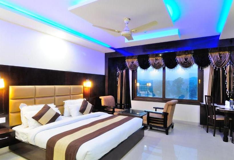 בית מלון כפרי Crystal Ganga Heights - 1.5 Km From Har Ki Pauri