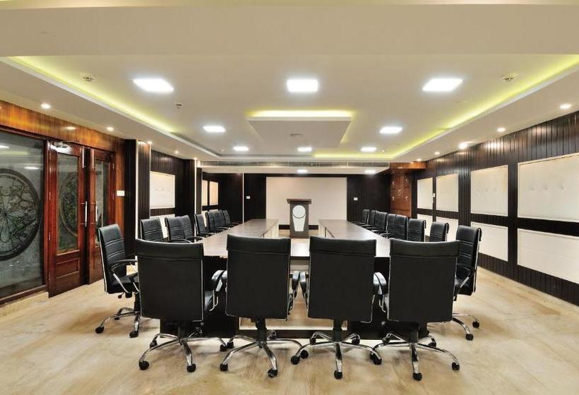 בית מלון כפרי Crystal Ganga Heights - 1.5 Km From Har Ki Pauri