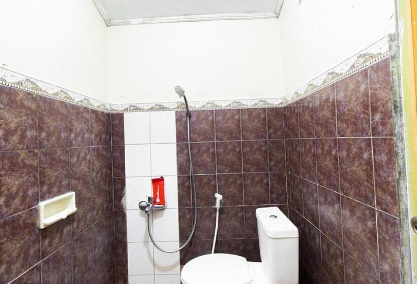 פנסיון Reddoorz @ Raya Janti Yogyakarta