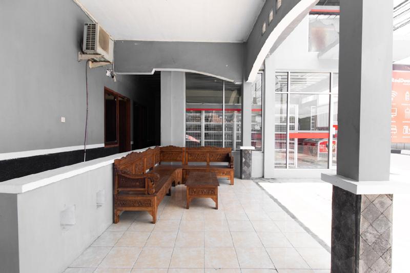 פנסיון Reddoorz @ Raya Janti Yogyakarta