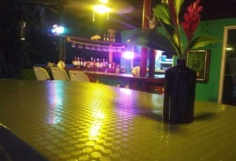 هاستل Hostal Portobelo