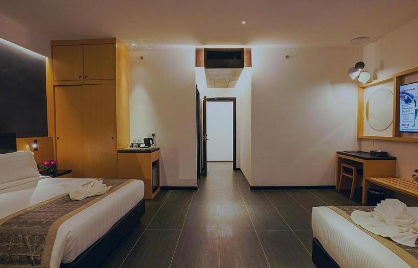 בית מלון כפרי Tsr Seafront