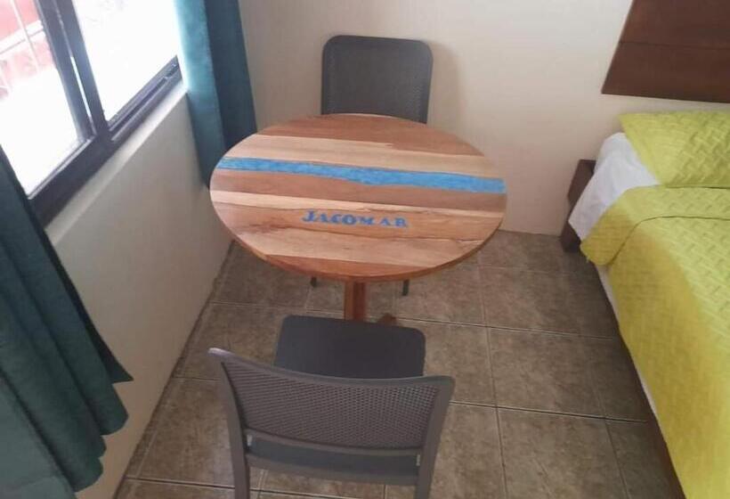 بنسيون Cabinas Jacomar