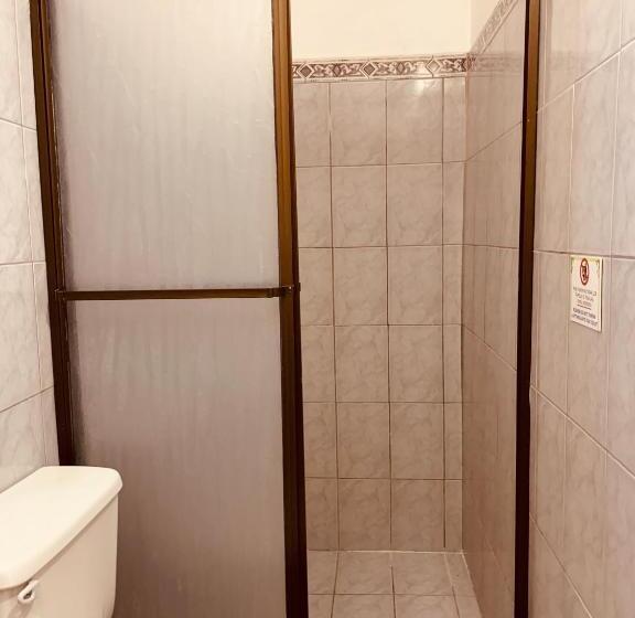 بنسيون Cabinas Jacomar