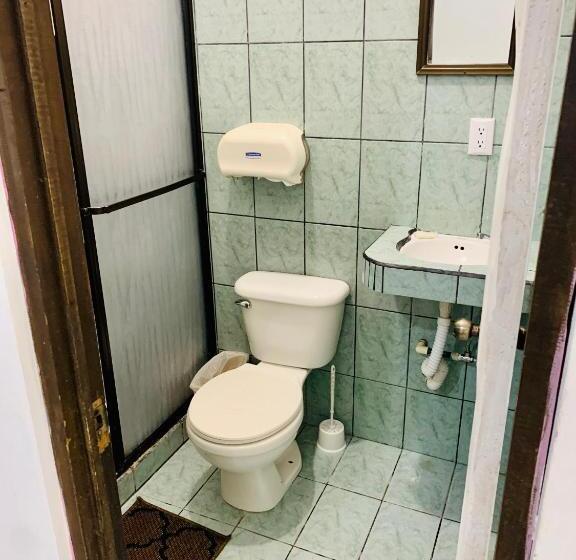 بنسيون Cabinas Jacomar