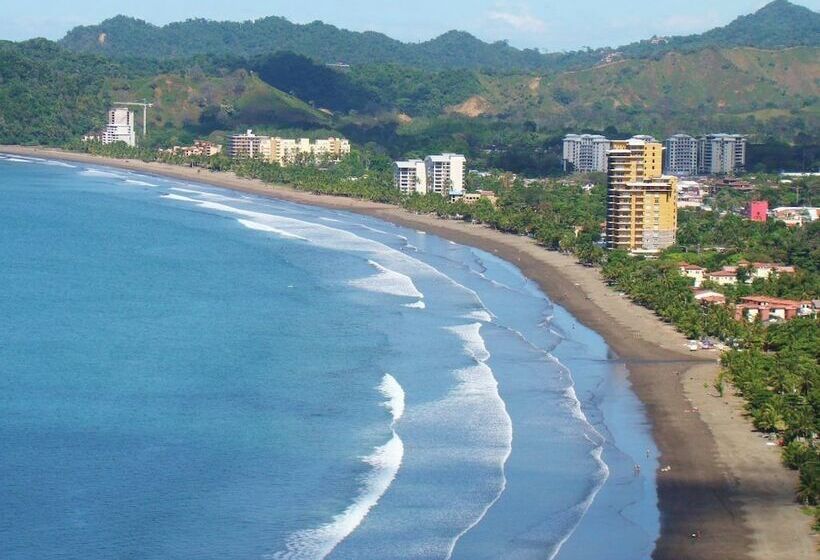 بنسيون Cabinas Jacomar