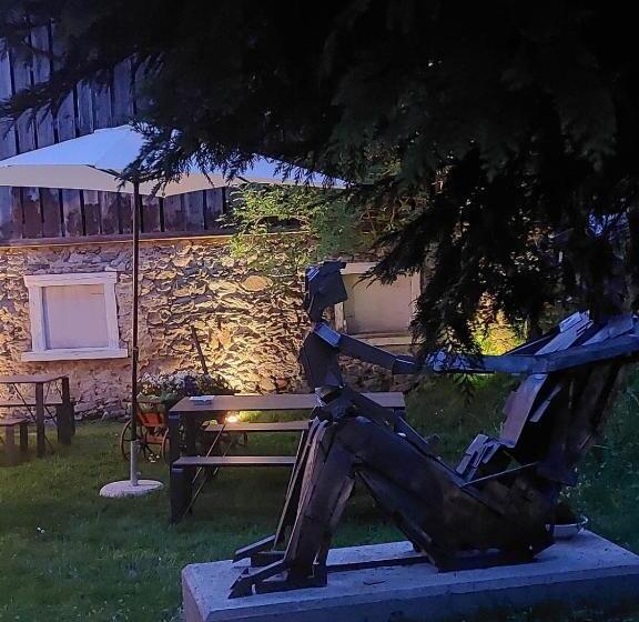 ユースホステル Casa Tödi Restaurant