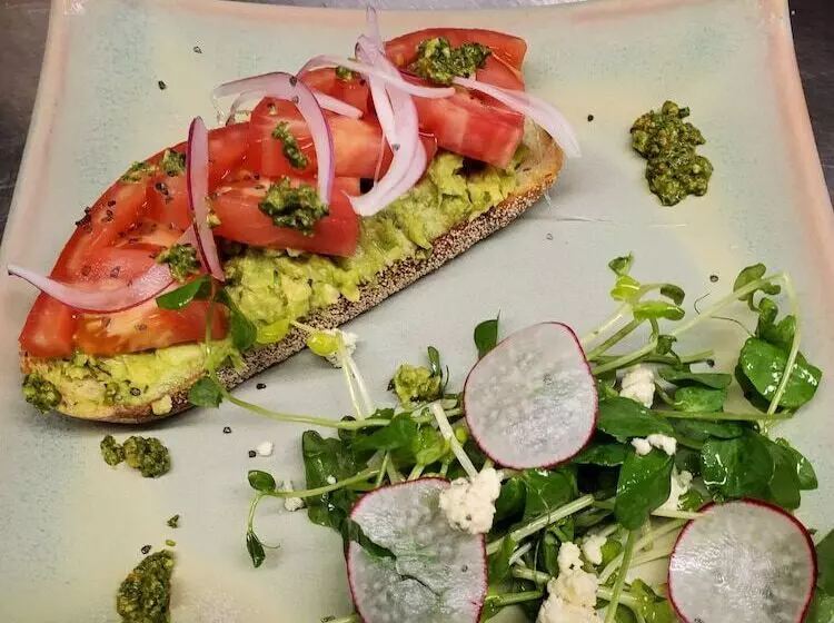 Retkeilymaja Friends Lake Inn