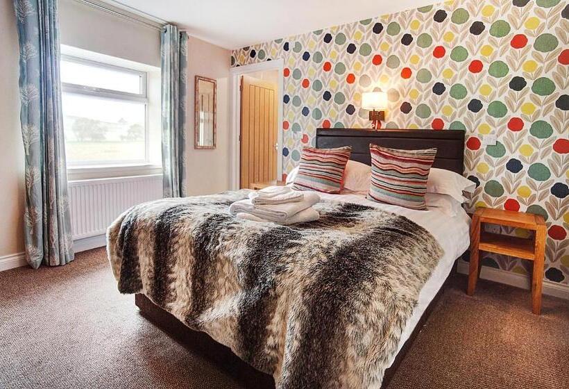 הוסטל The Twice Brewed Inn