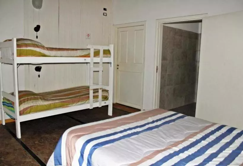 Alhue Patagonia Hostel