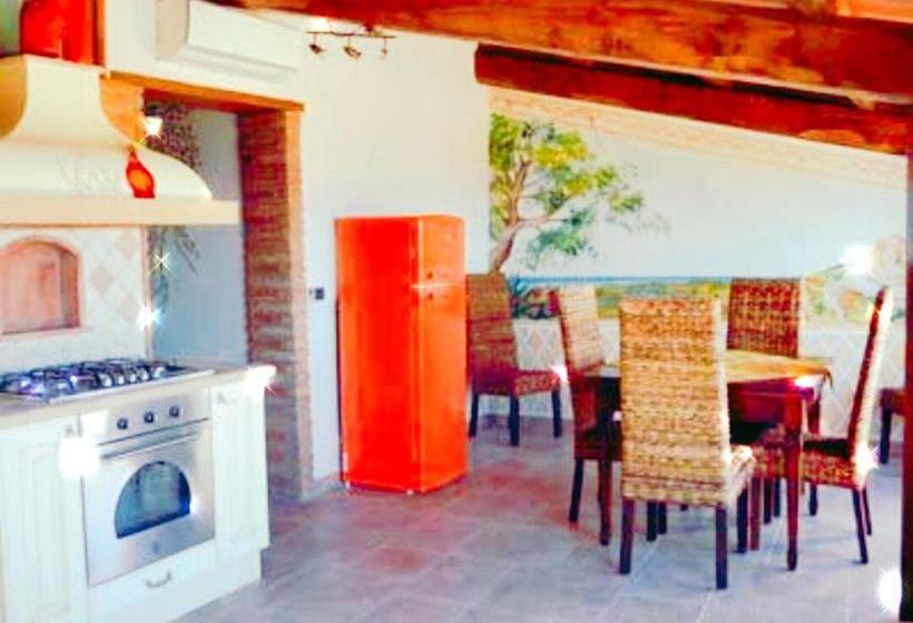 مبيت وإفطار Il Borgo & Il Feudo