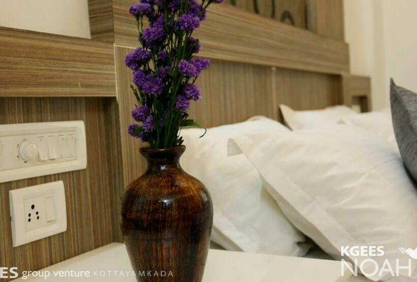 בית מלון כפרי Kgees Noah Ark