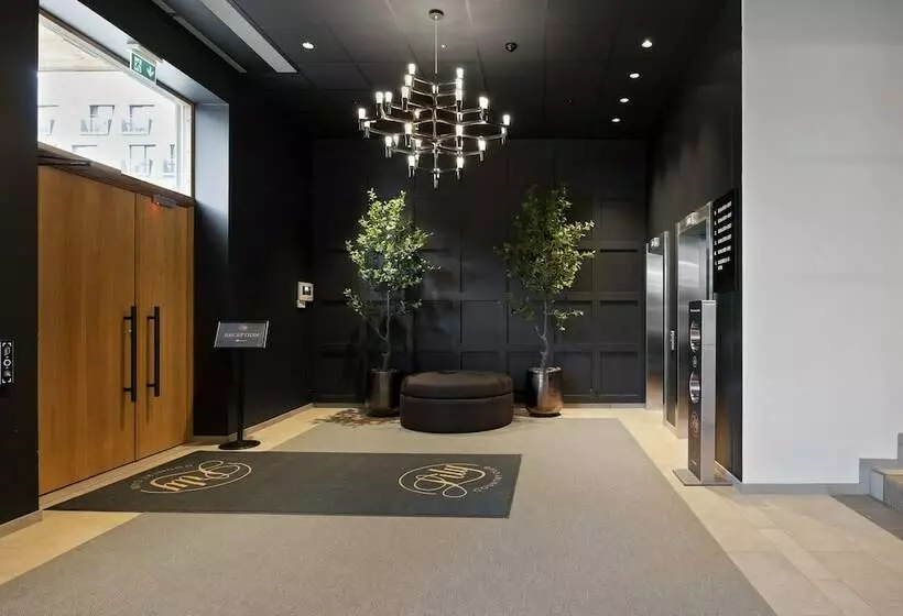 Hotelli Lily Country Club