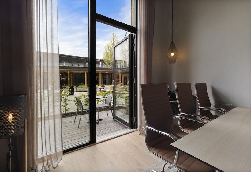 호텔 Lily Country Club