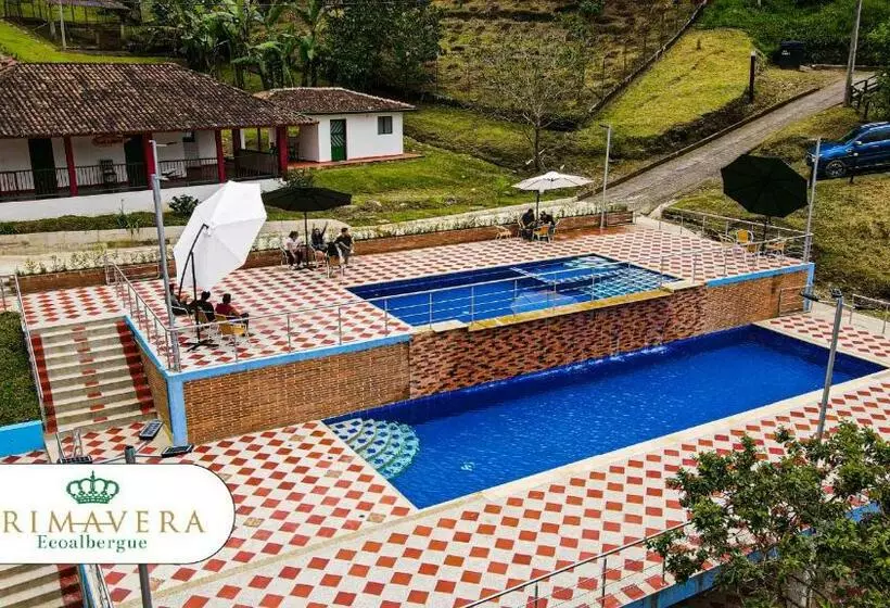 ホテル Primavera Ecoalbergue